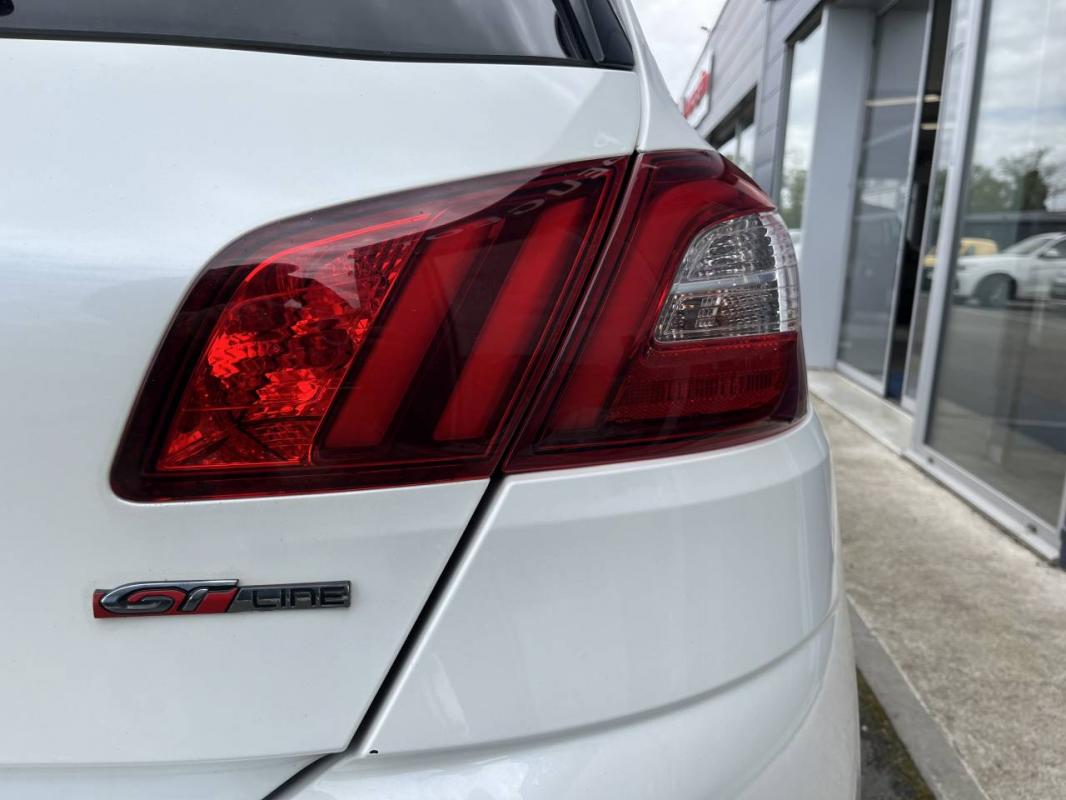 Peugeot 308 - II 1.2 PureTech 130 S&amp;S GT Line