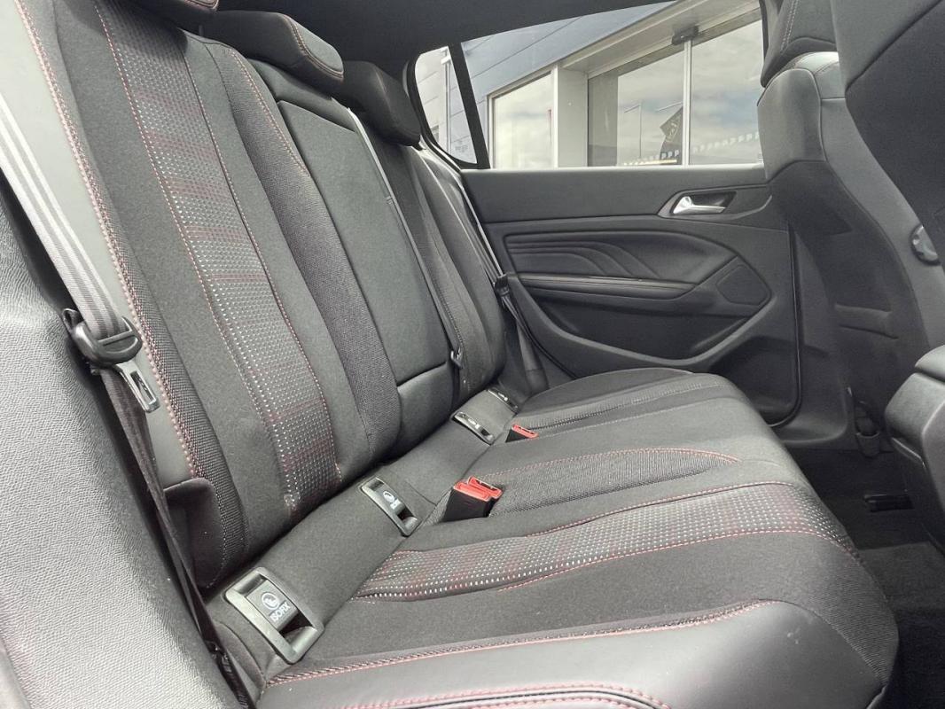 Peugeot 308 - II 1.2 PureTech 130 S&amp;S GT Line