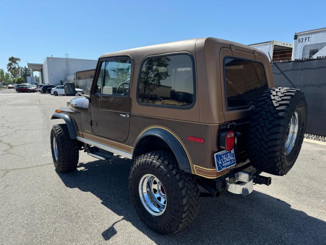 Jeep CJ - LAREDO 5.0 V8 304CI