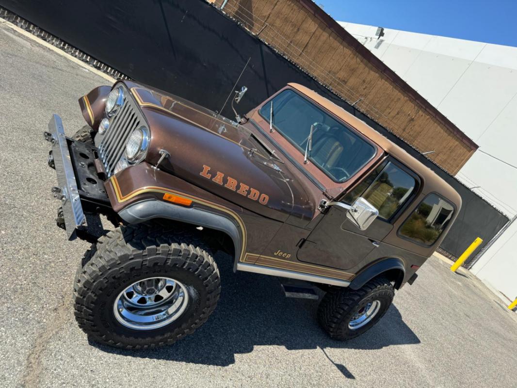 Jeep CJ - LAREDO 5.0 V8 304CI