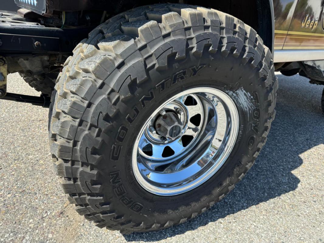 Jeep CJ - LAREDO 5.0 V8 304CI