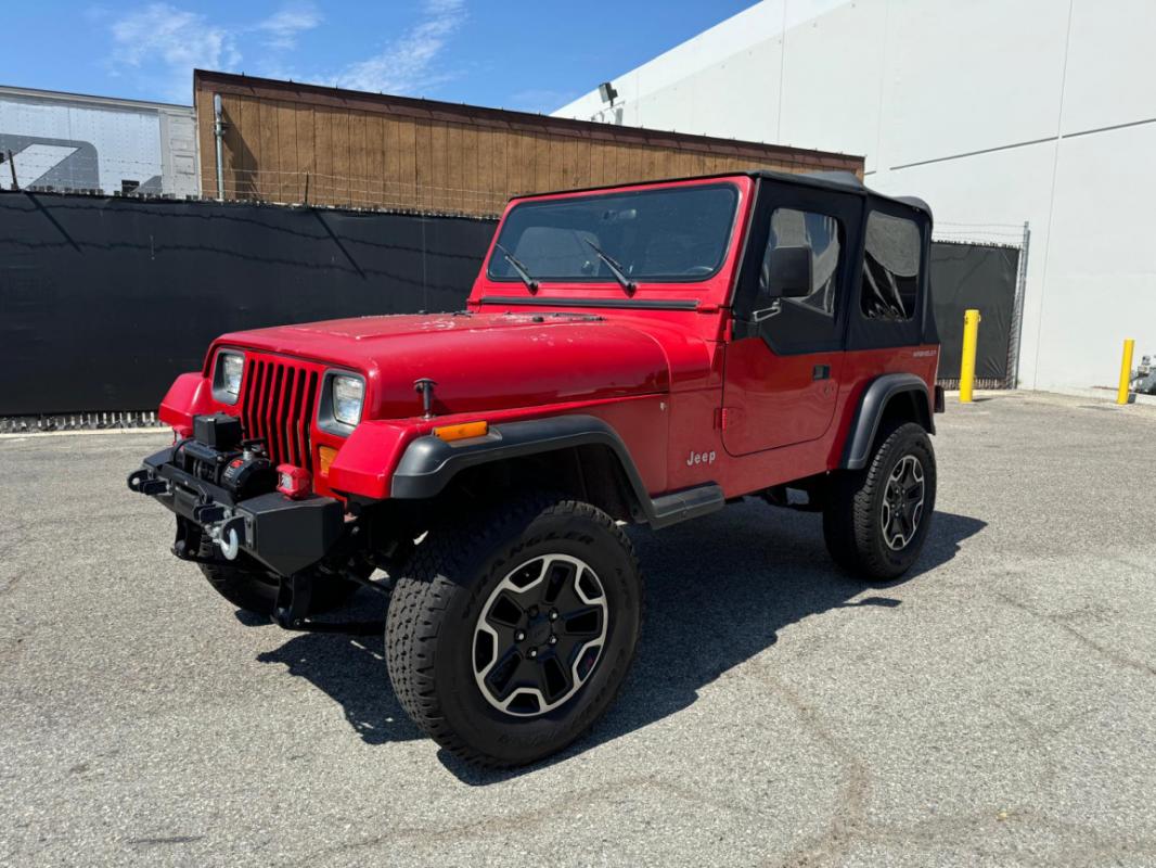 Jeep Wrangler 4.0L 6 CYLINDRES ROUGE