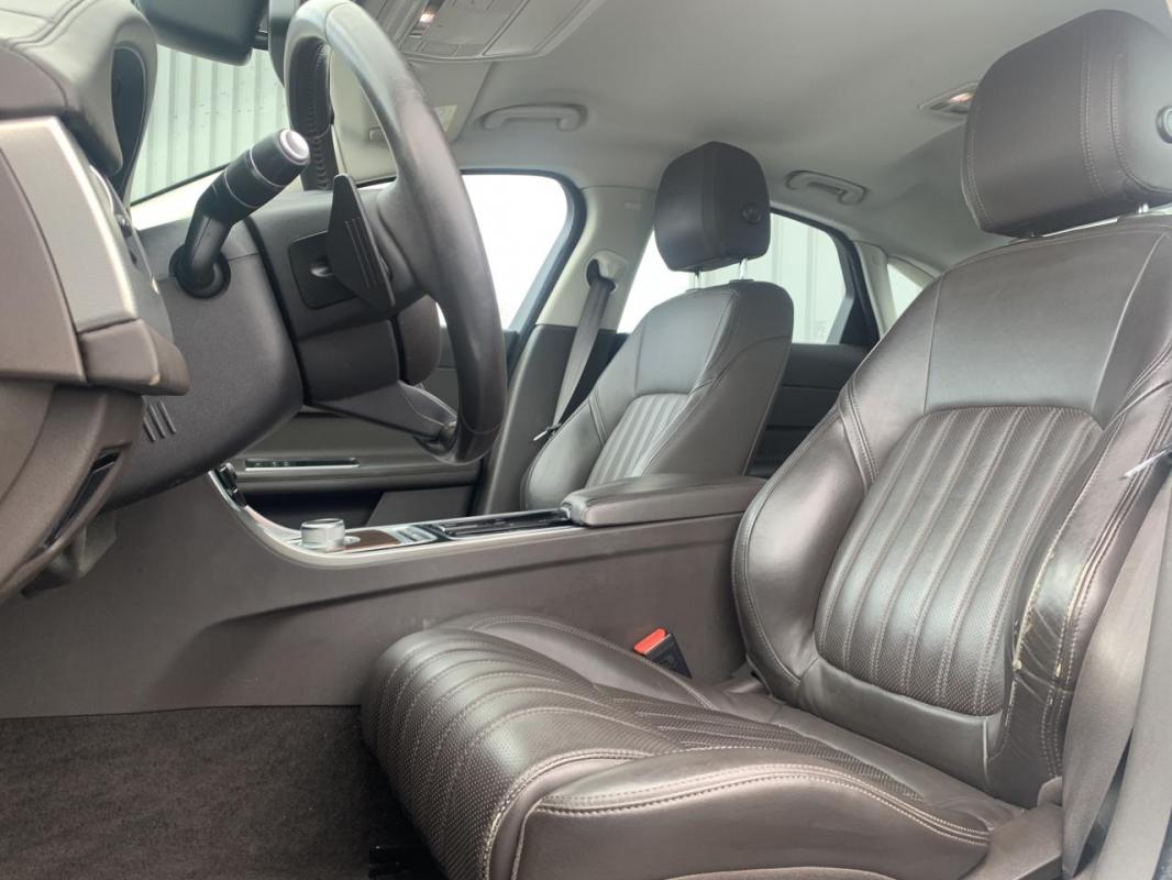 Jaguar XF - 2.0 D BVA 180 CH PORTFOLIO - GARANTIE 6 MOIS