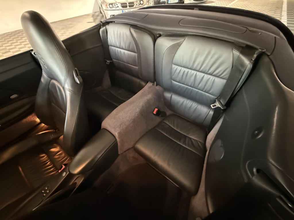 Porsche 911 - Type 996 3.6 Cabriolet 320ch Carrera BVM6