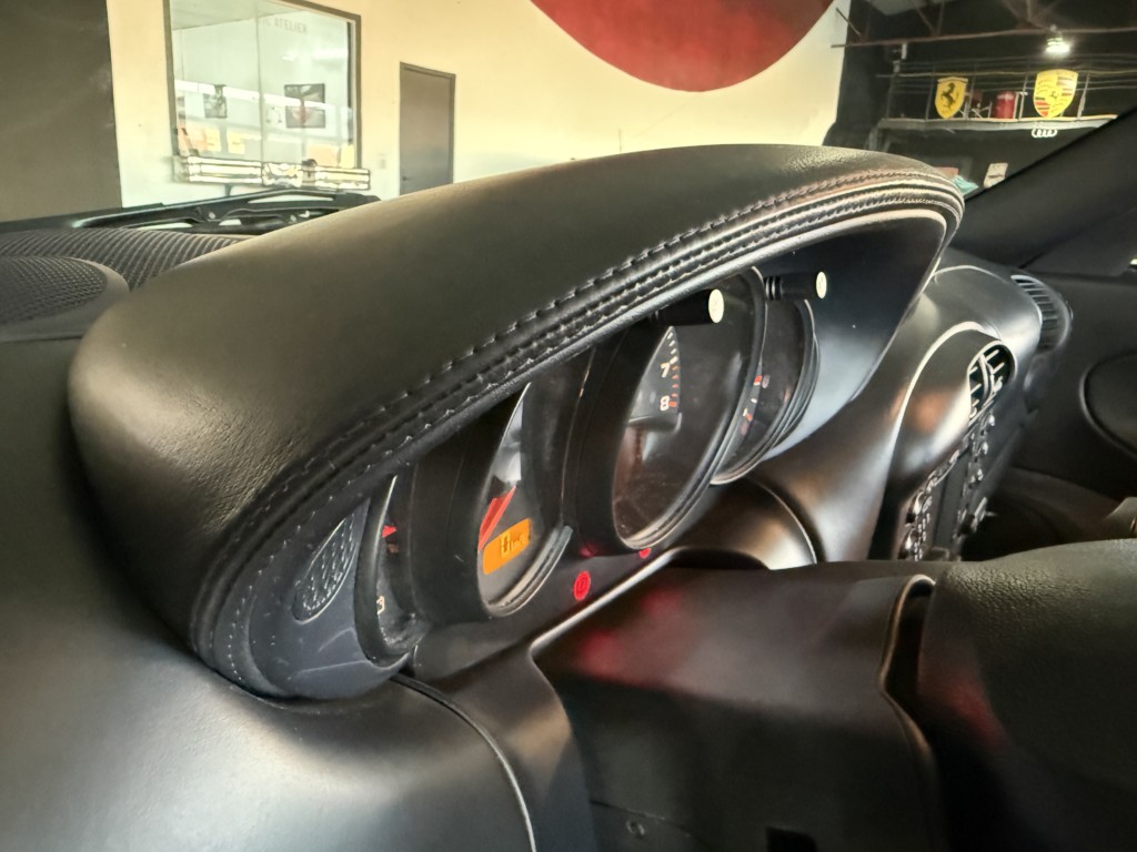 Porsche 911 - Type 996 3.6 Cabriolet 320ch Carrera BVM6