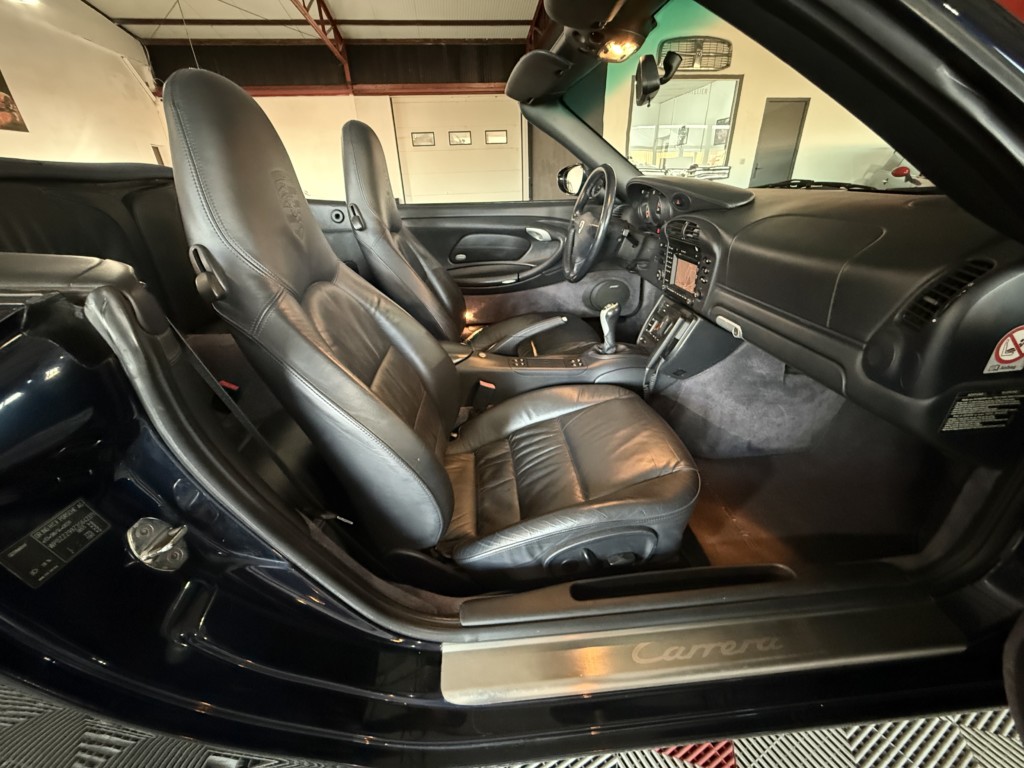 Porsche 911 - Type 996 3.6 Cabriolet 320ch Carrera BVM6