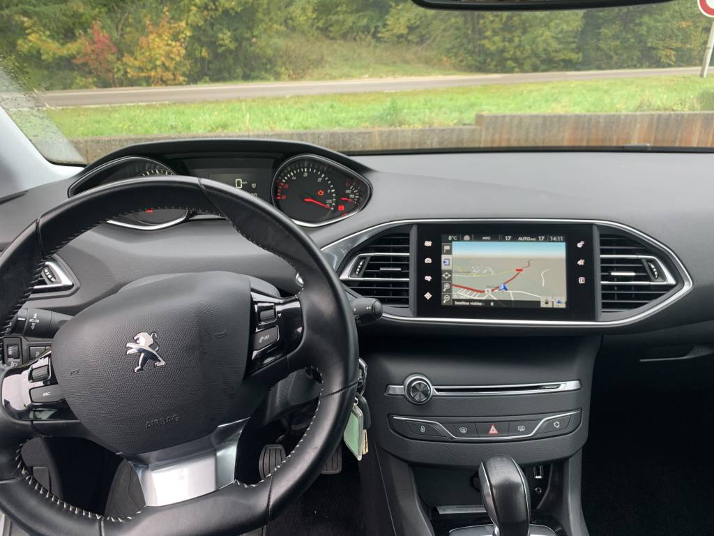 Peugeot 308 - Affaire II 1.6 BLUEHDI 100 S&S PREMIUM PACK