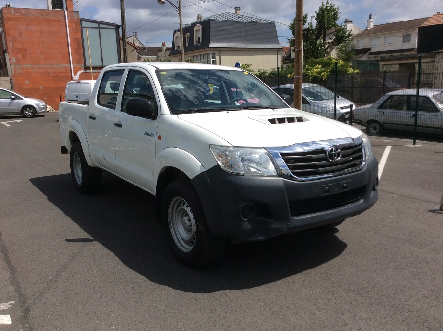 TOYOTA HILUX - 2.5 DOUBLE CABINE 144 4X4 (2016)