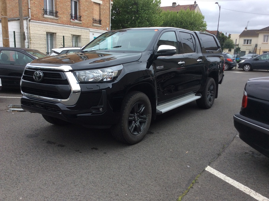 TOYOTA HILUX - IV 4WD 2.4 D-4D 150 DOUBLE CABINE (2022)