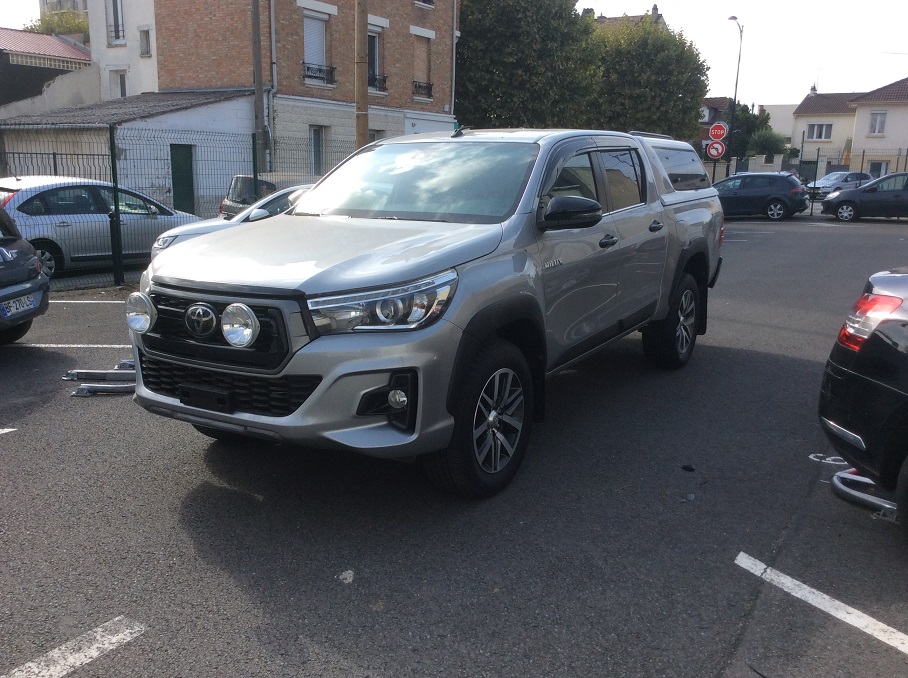 Toyota Hilux IV 4WD 2.4 D-4D 150 DOUBLE CABINE