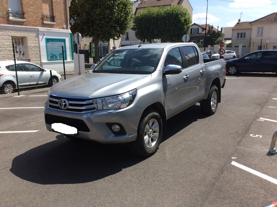 TOYOTA HILUX - IV 4WD 2.4 D-4D 150 DOUBLE CABINE (2019)