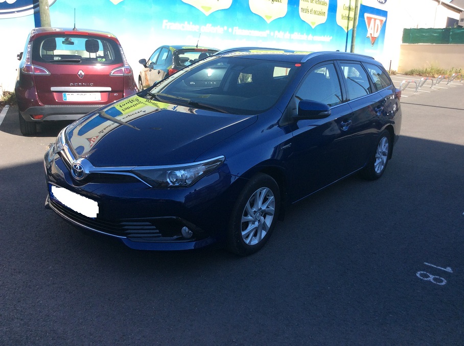 TOYOTA AURIS - TOURING SPORTS 1.8 HYBRID 136 COLLECTION CVT AUTO (2019)