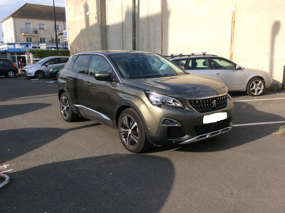 PEUGEOT 3008 - 1.2 130 PURETECH ALLURE (2019)