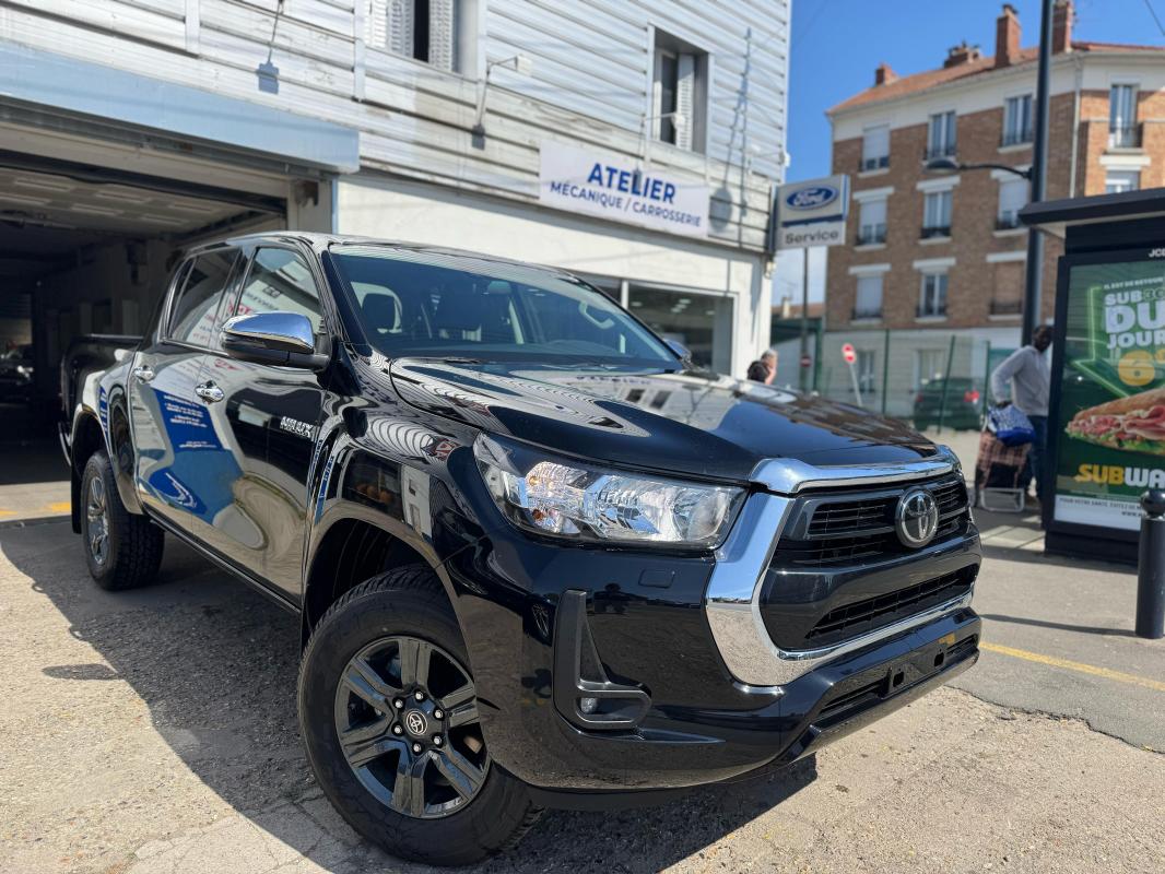 TOYOTA HILUX - IV 4WD 2.4 D-4D 150 DOUBLE CABINE (2025)
