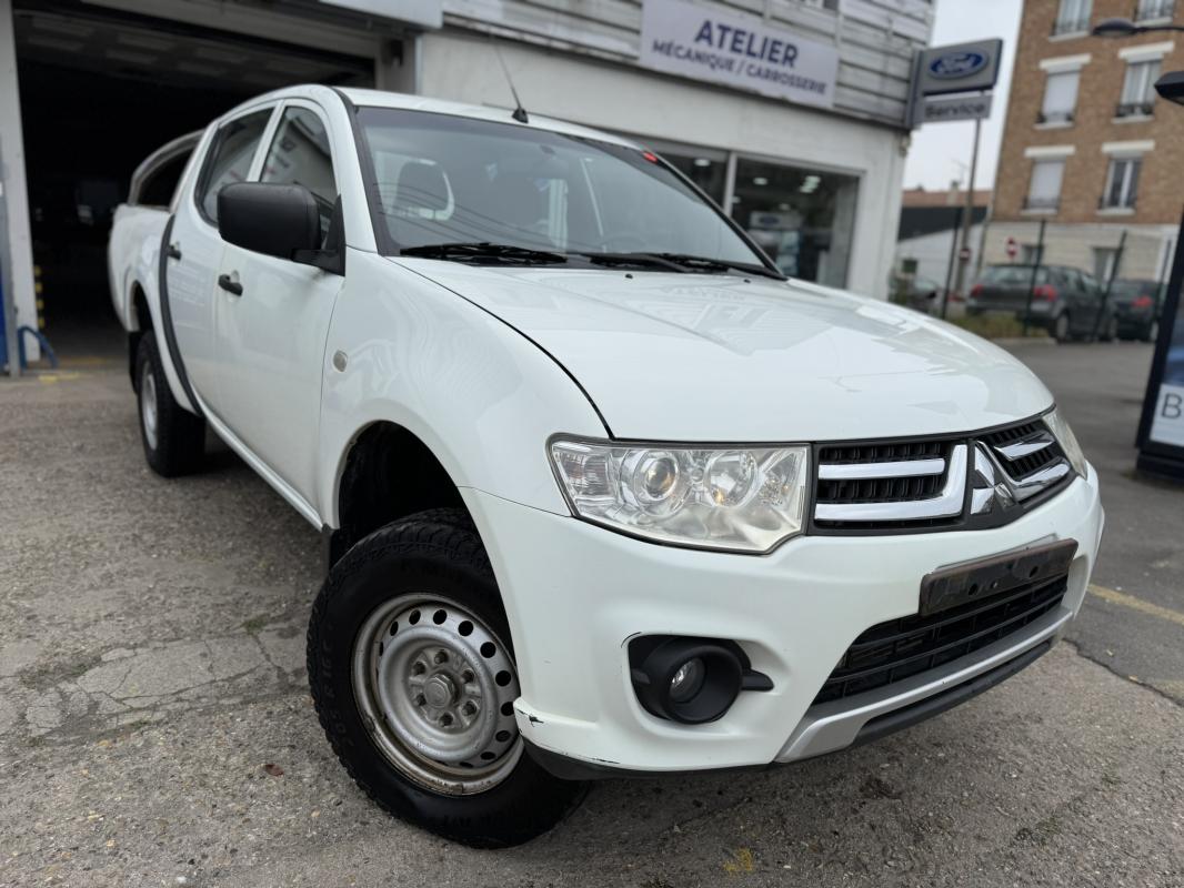 MITSUBISHI L200 - 2.5 DOUBLE CABINE 136 4X4 (2015)
