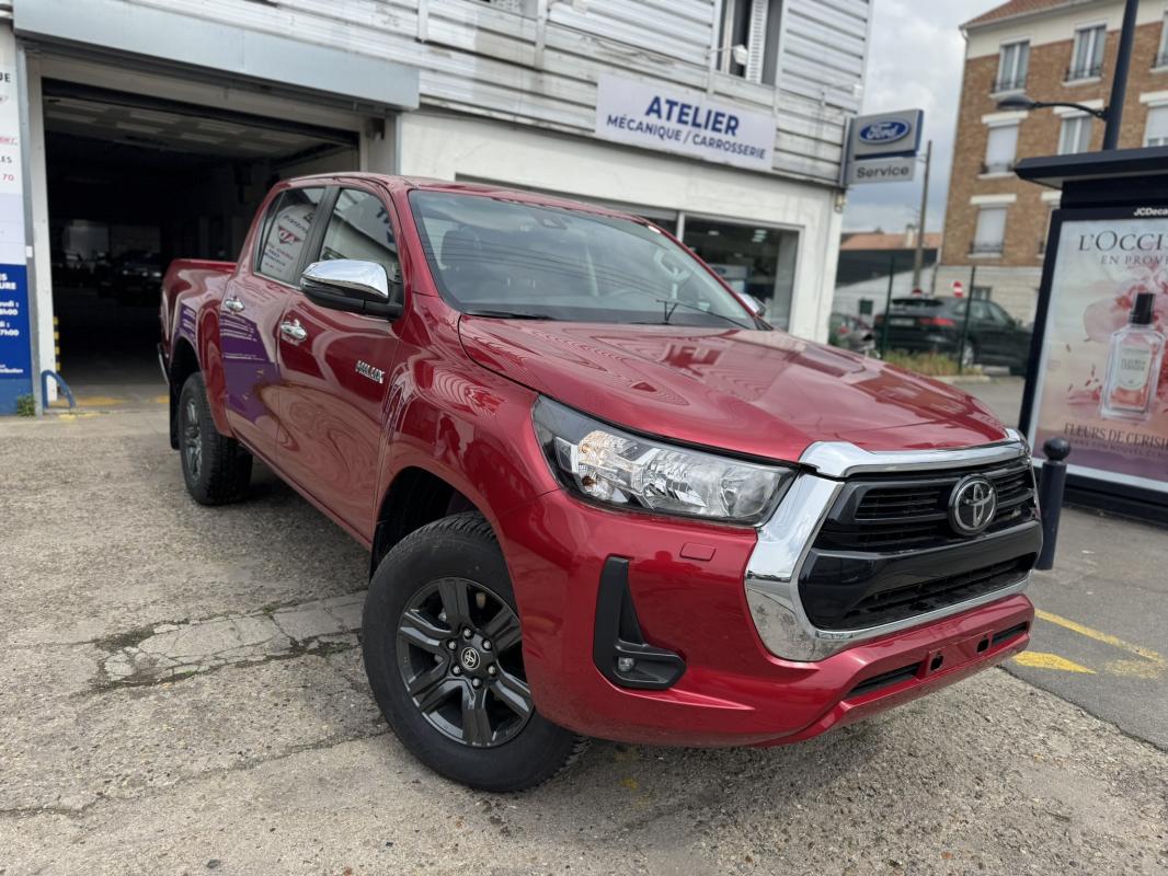 TOYOTA HILUX - IV 4WD 2.4 D-4D 150 DOUBLE CABINE (2024)