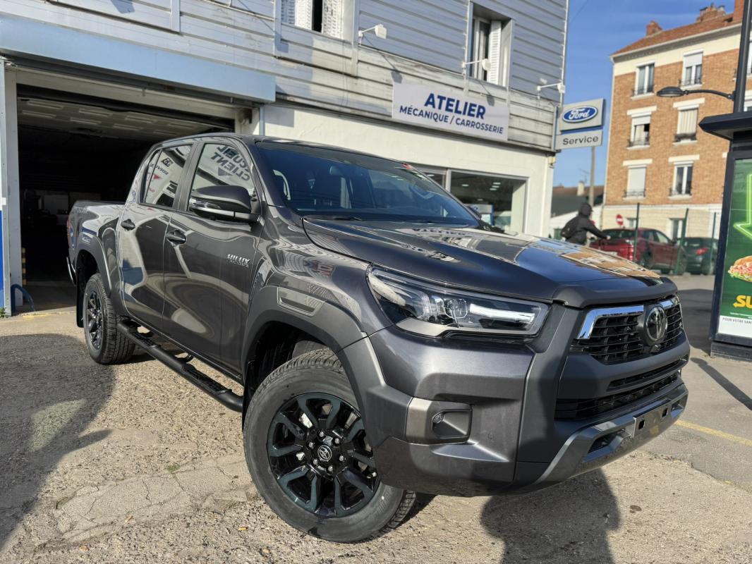 TOYOTA HILUX - IV 4WD 2.8 D-4D 204 DOUBLE CABINE INVINCIBLE (2025)