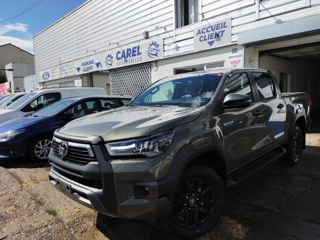 TOYOTA HILUX - IV 4WD 2.8 D-4D 204 DOUBLE CABINE INVINCIBLE (2025)