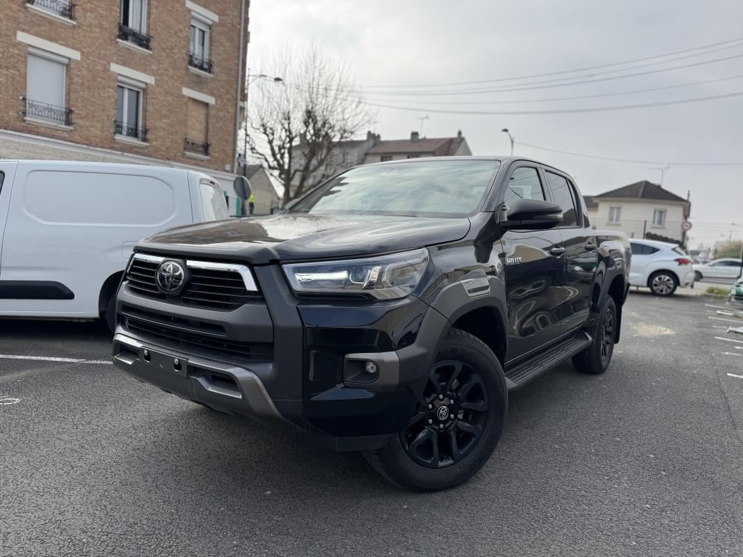 TOYOTA HILUX - IV 4WD 2.8 D-4D 204 DOUBLE CABINE INVINCIBLE (2025)