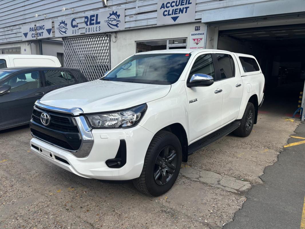 TOYOTA HILUX - IV 4WD 2.4 D-4D 150 DOUBLE CABINE (2023)