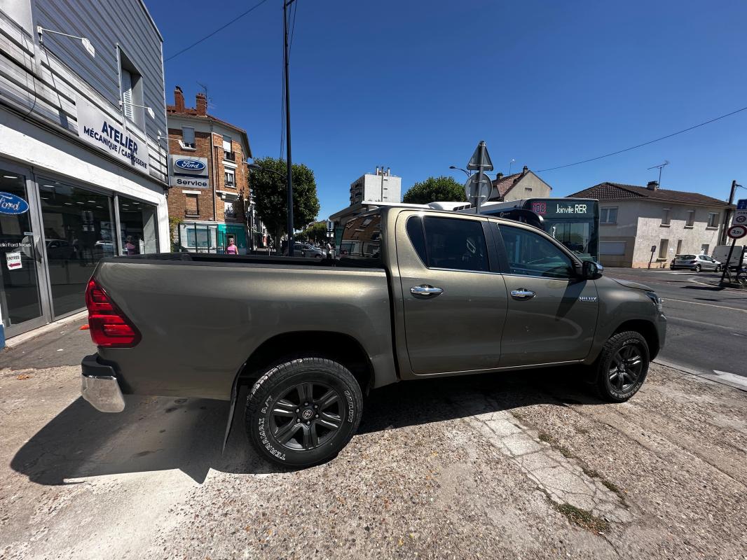 Toyota Hilux - IV 4WD 2.4 D-4D 150 DOUBLE CABINE