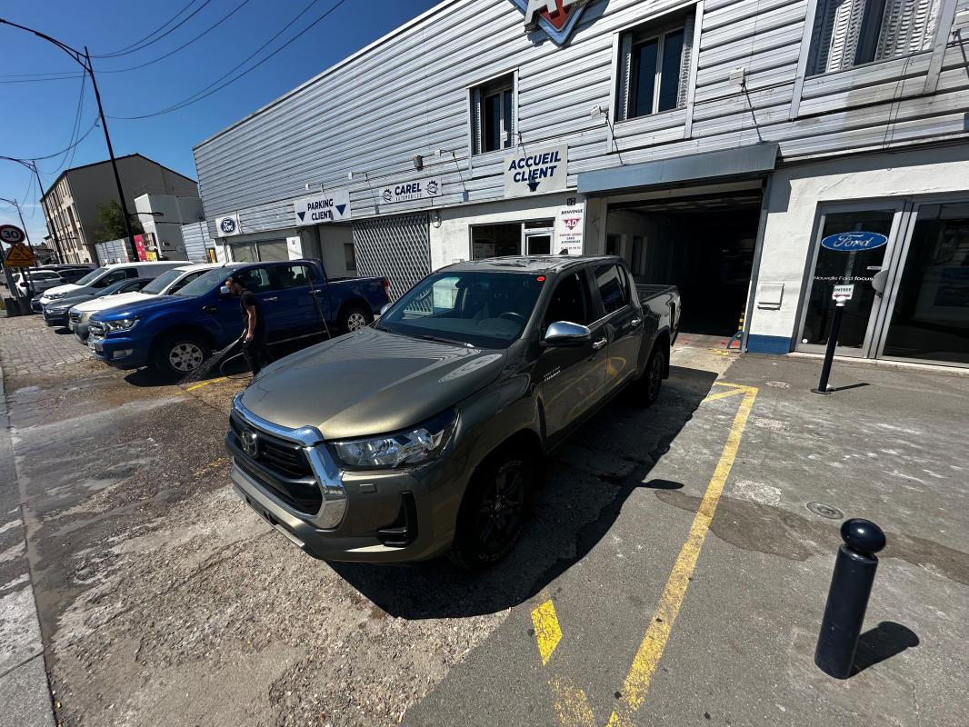 Toyota Hilux - IV 4WD 2.4 D-4D 150 DOUBLE CABINE