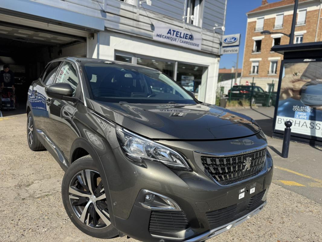 PEUGEOT 3008 - 1.2 ALLURE (2018)