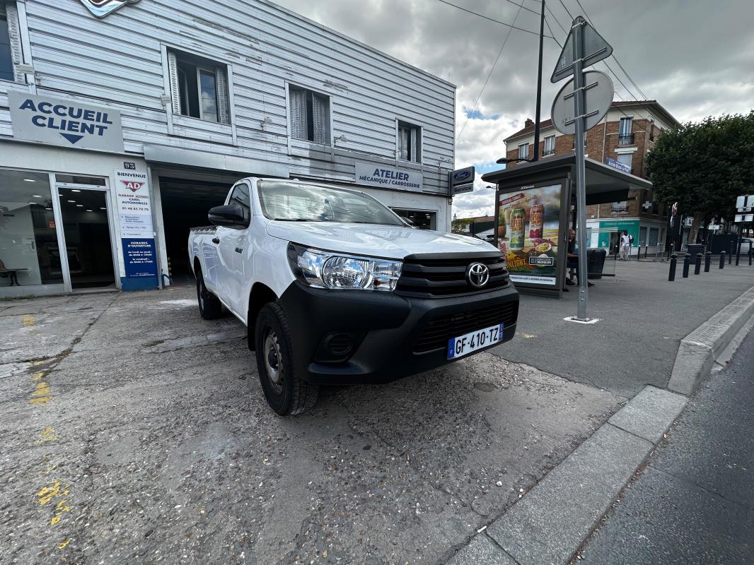TOYOTA HILUX - IV 4WD 2.4 D-4D 150 SIMPLE CAB 4X4 (2022)