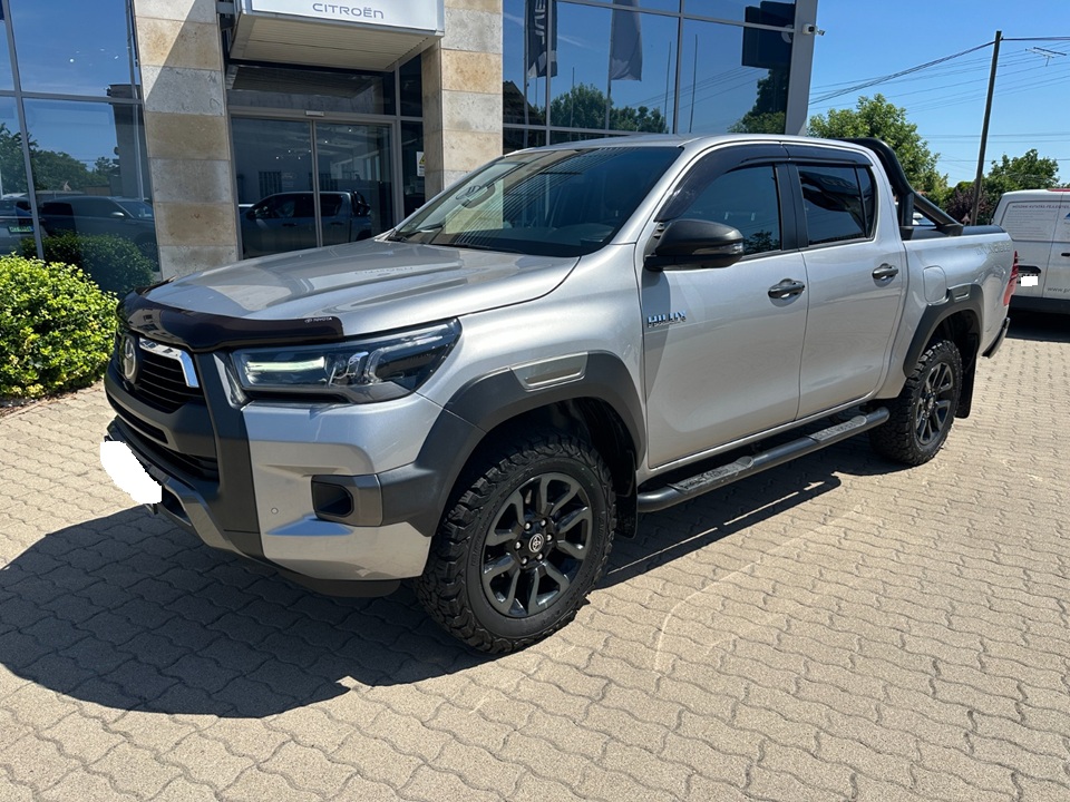 TOYOTA HILUX - IV 4WD 2.8 D-4D 204 DOUBLE CABINE INVINCIBLE (2023)