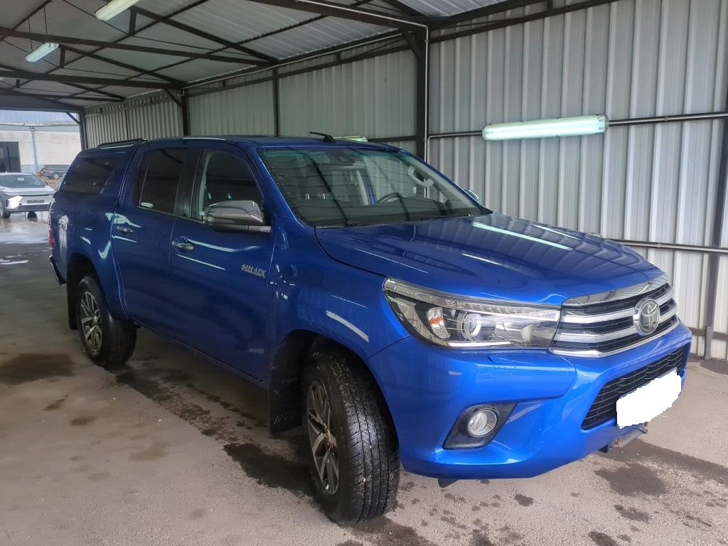 Toyota Hilux - IV 4WD 2.4 D-4D 150 DOUBLE CABINE