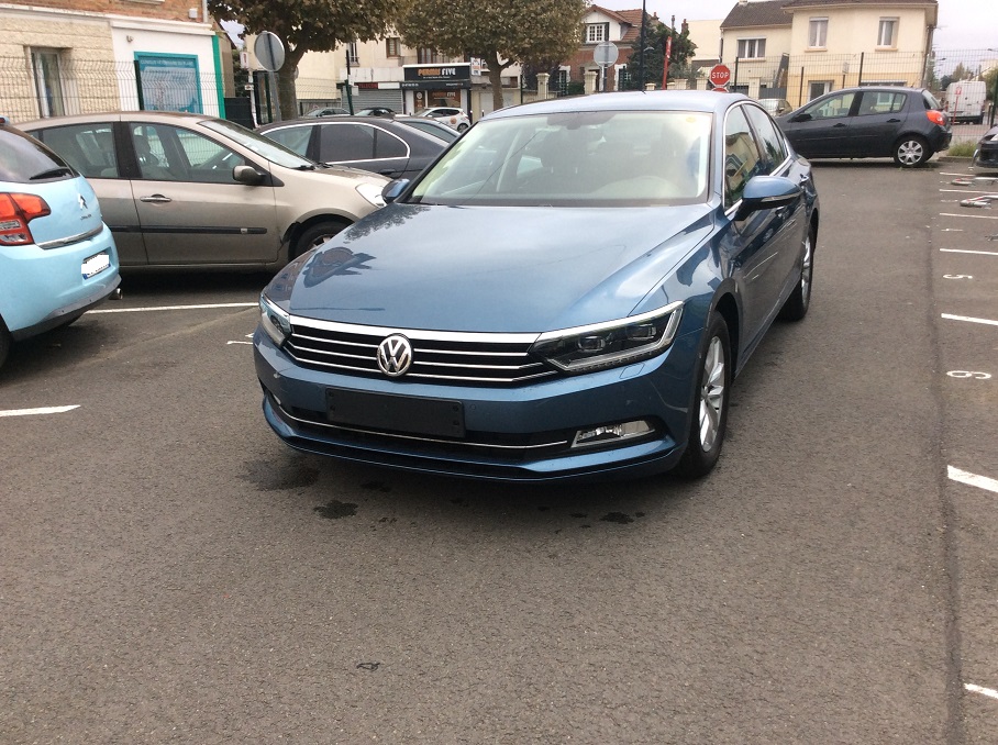 Volkswagen Passat - 1.6 TDI 120 CONFORTLINE