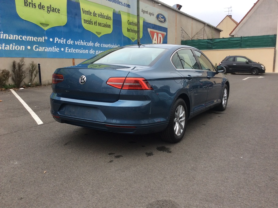 Volkswagen Passat - 1.6 TDI 120 CONFORTLINE