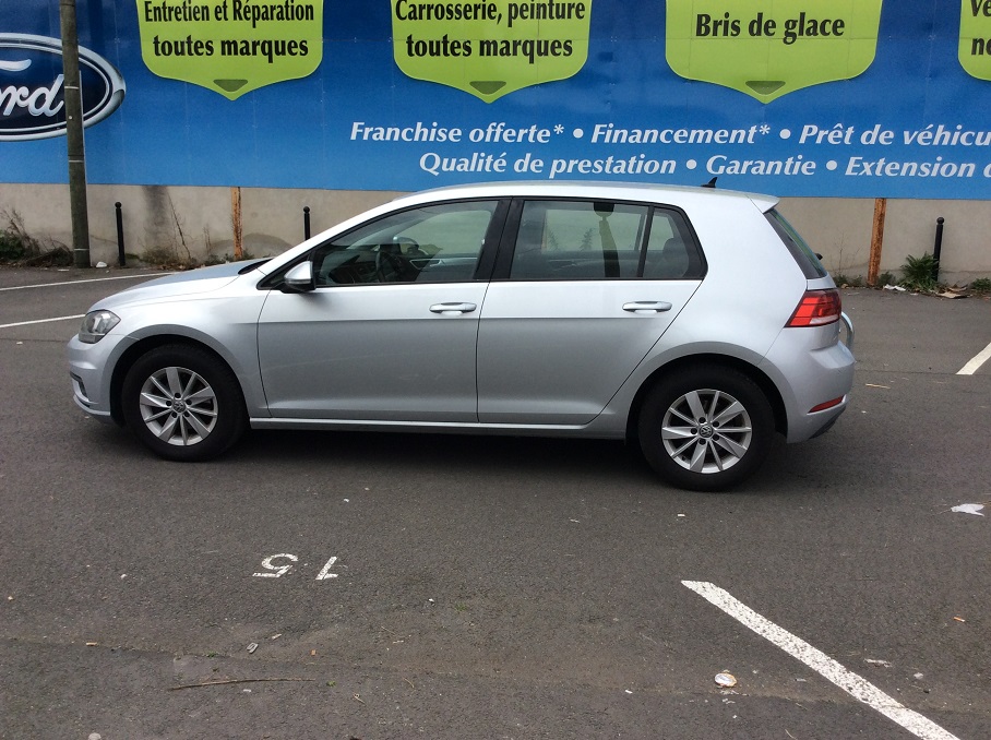 Volkswagen Golf - 1.0 TSI 115 CONFORTLINE