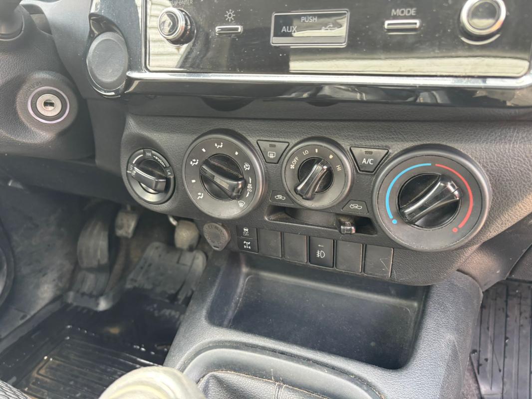 Toyota Hilux - IV 4WD 2.4 D-4D 150 SIMPLE CAB 4X4