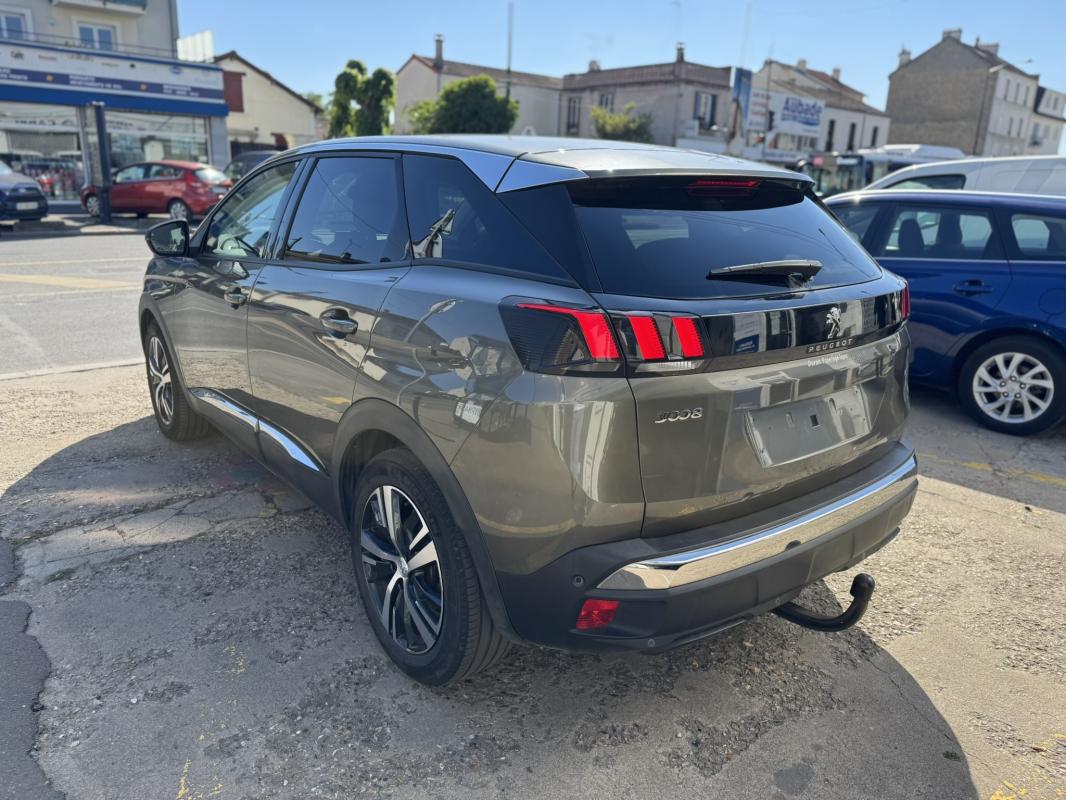 Peugeot 3008 - 1.2 ALLURE