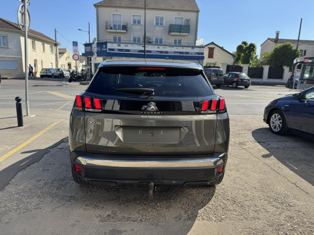 Peugeot 3008 - 1.2 ALLURE
