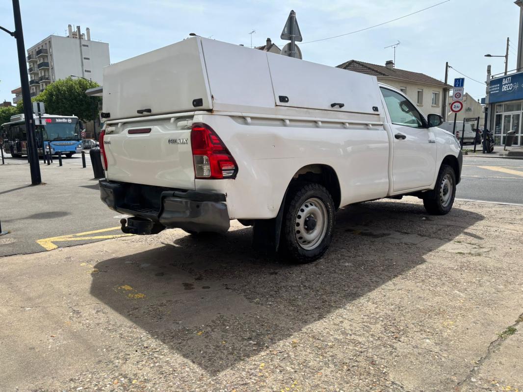 Toyota Hilux - IV 4WD 2.4 D-4D 150 SIMPLE CAB 4X4
