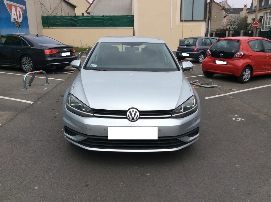 Volkswagen Golf - 1.0 TSI 115 CONFORTLINE