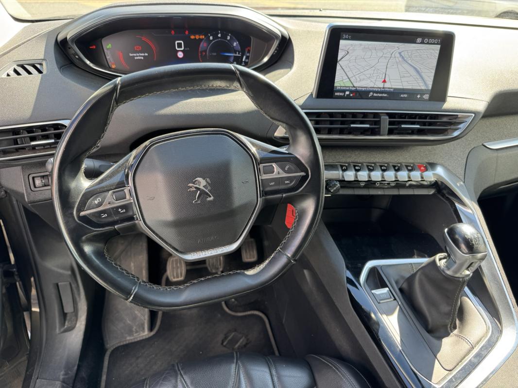 Peugeot 3008 - 1.2 ALLURE