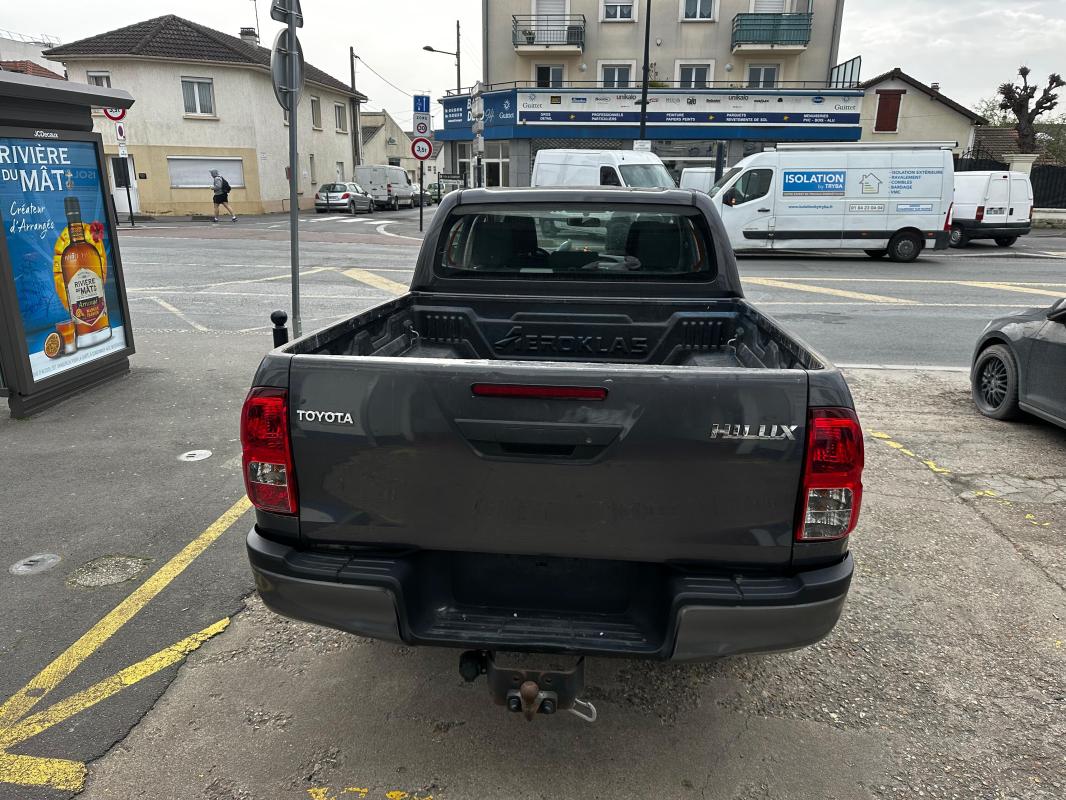 Toyota Hilux - IV 4WD 2.4 D-4D 150 DOUBLE CABINE