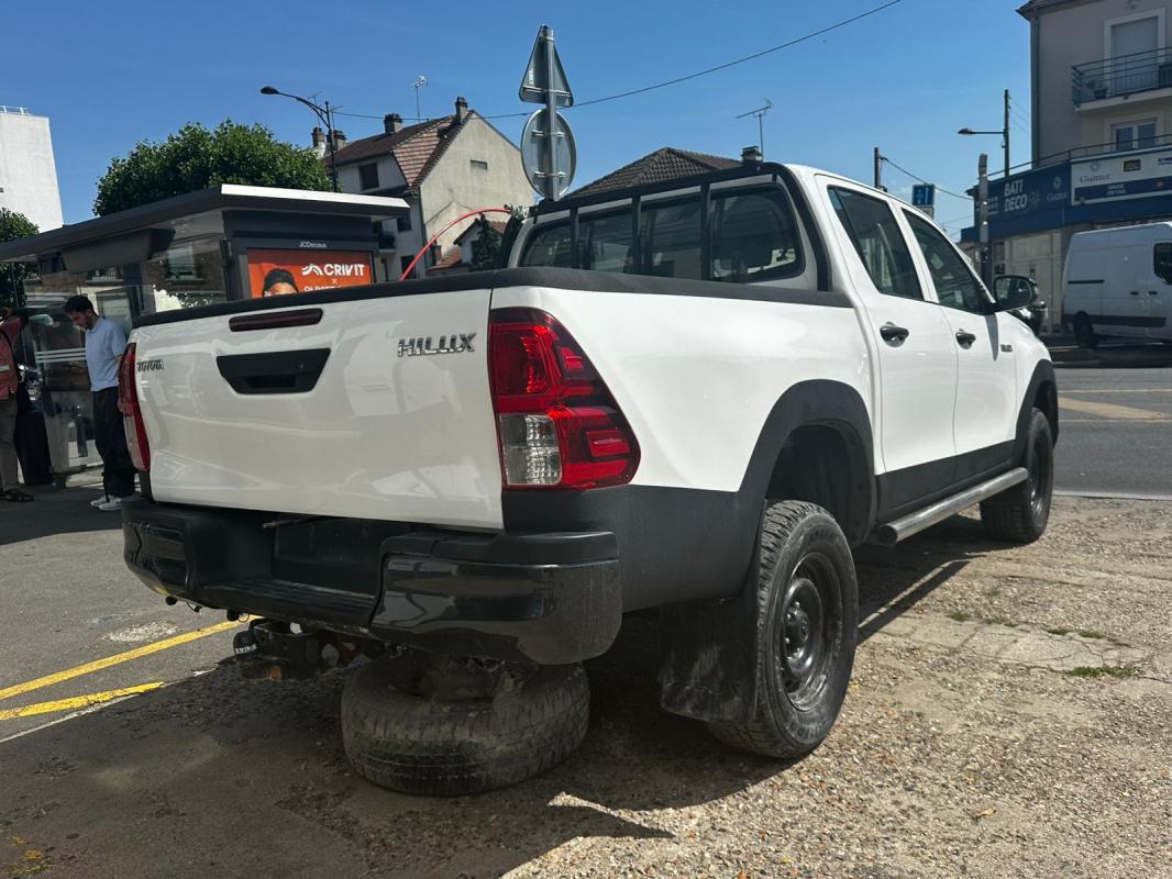 Toyota Hilux - IV 4WD 2.4 D-4D 150 DOUBLE CABINE
