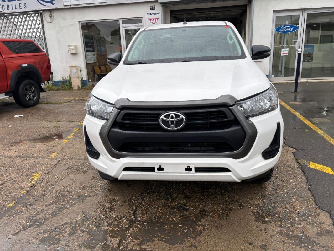 Toyota Hilux - IV 4WD 2.4 D-4D 150 DOUBLE CABINE