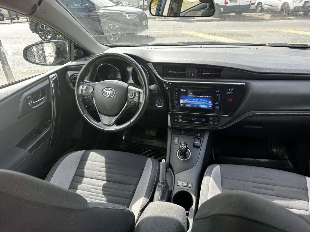 Toyota Auris - TOURING SPORTS 1.8 HYBRID 136 COLLECTION CVT AUTO