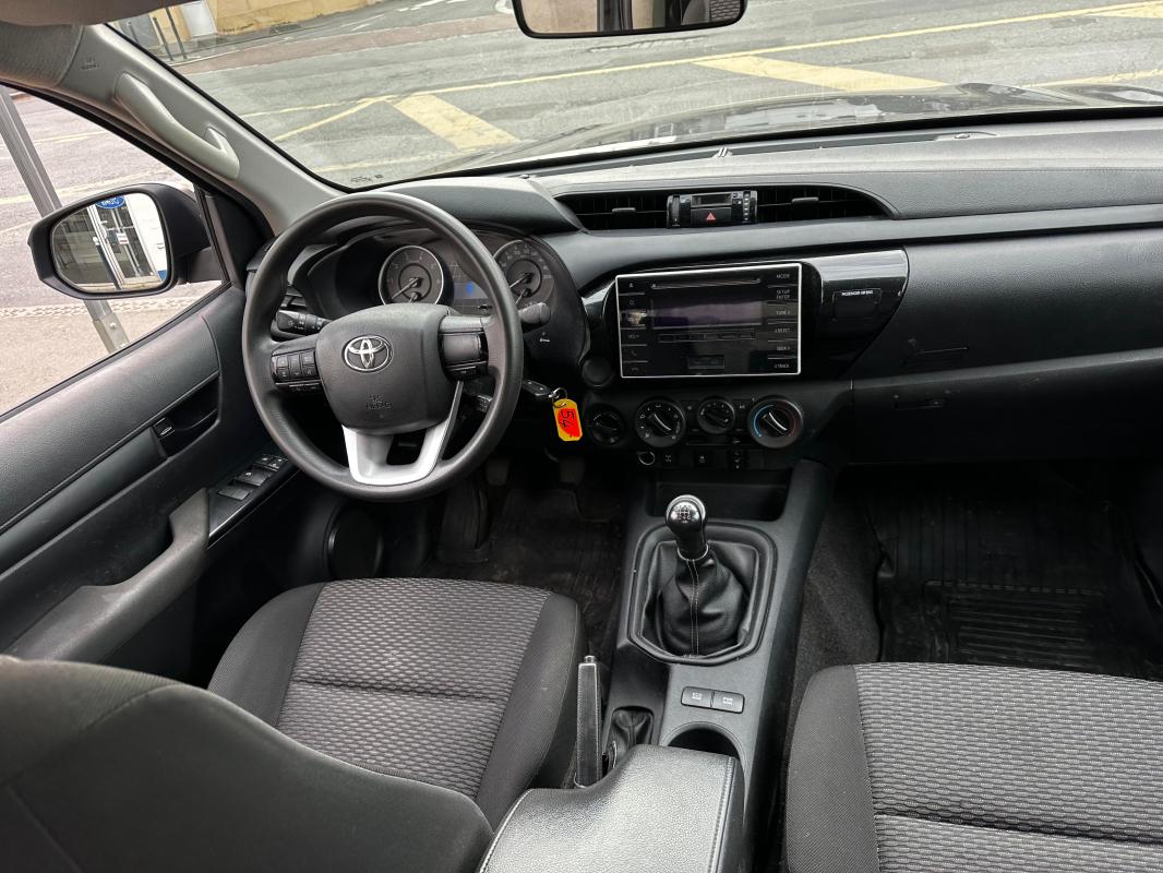 Toyota Hilux - IV 4WD 2.4 D-4D 150 DOUBLE CABINE