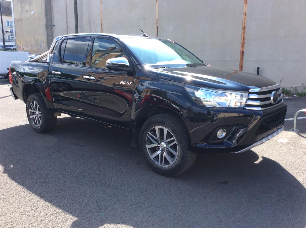 Toyota Hilux - IV 4WD 2.4 D-4D 150 DOUBLE CABINE