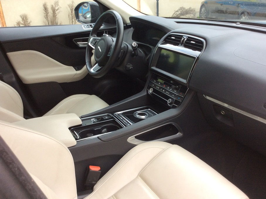 Jaguar F-Pace - 2.0 D 240 14CV PRESTIGE 4X4 BVA