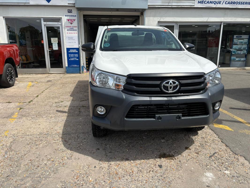 Toyota Hilux - IV 4WD 2.4 D-4D 150 SIMPLE CAB 4X4